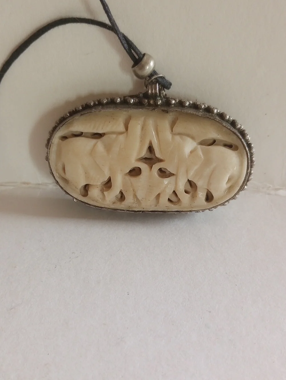 Navajo Hand Carved  Bovine Bone Lucky Elephants Pendant Black cord Necklace  26" - Picture 7 of 7